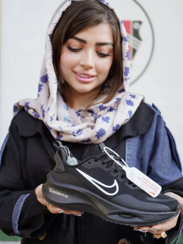 کتونی نایک طرح لبخند